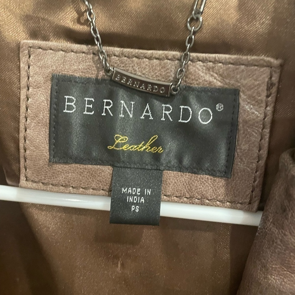 100% Leather Jacket - image 3